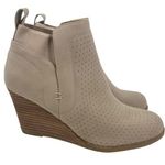 DOLCE VITA Gerdy Ankle Wedge Bootie Heel in Beige Size 8.5 Pull On Perforated Black Photo 0