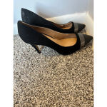 Banana Republic suede pumps Photo 4