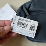 Lululemon City Essentials Pouch 4L - Oil Grey Photo 3