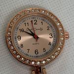 Sarah Coventry Pave rose Gold Tone 30mm Round Quartz Pin Watch running Photo 2