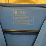 FIGS Casma  Scrub Top Photo 2