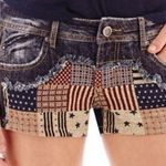 Hot Kiss 𝅺 Americana denim patchwork patriotic short shorts Jr size 7 Photo 0