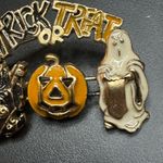 VINTAGE TRICK OR TREAT PUMPKIN, WITCH, AND GHOST BROOCH Orange Photo 2