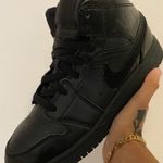 Jordan Air  1 Mid GS ‘Deep Black’ Photo 0