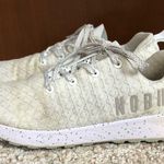 Nobull Matryx Trail running shoes in off white Photo 2