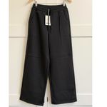 Everlane  Luxe Fleece Wide-Leg Sweatpant in Black, Size X-Small Photo 5