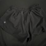 Lululemon Hotty Hot Low-Rise Lined Short 2.5" Photo 4