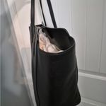 Gucci  Swing Leather Tote Bag Black Pebbled Calfskin Authentic Photo 5