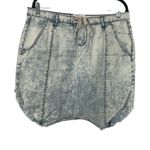 One Teaspoon  Acid Wash Lightweight Harem
Shorts(Size 26) Photo 3