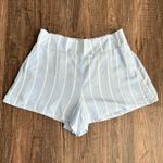 Emily McCarthy Hampton Stripe Everyday Dress Shorts in Light Blue Size Large Photo 3