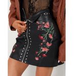 Embroidered faux leather black zip front floral mini skirt size Medium Photo 7