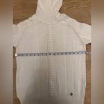 Women’s Off white cable knit turtleneck size small Photo 2