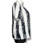 Boutique Womens T Shirt Top Striped V Neck Pullover Lightweight Black White XL Photo 1