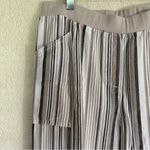 Chico's "Knit" Earth Tones Striped Pull On Pants Size 1.5 Casual Stretch Capri Photo 6