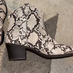 Style & Co Snake print Western style booties Women's Sz 7  White black grey Photo 6
