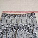 Torrid Women's Bonded Lace Hi-Low Skater Black & White Skirt. Size: 2 Photo 3