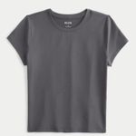Hollister  Baby Tee Photo 1