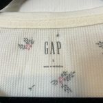 Gap  Floral Print Thermal Tee - Size S Photo 1
