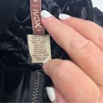 XCVI  Puffa Jacket Women's Black Velvet Jacket Pockets‎ Size Medium Full Zip Photo 3