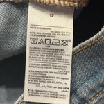 Old Navy  women’s mid-rise wow Jean shorts size 12. Photo 2