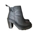Dr. Martens Magdalena Black Leather Heeled Chelsea Boots Size 6 Photo 2