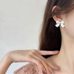 Boutique Coquette Cream White Bow Earrings Photo 0