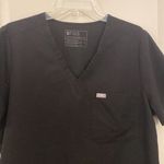 FIGS  scrub top size XL￼ Photo 1