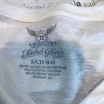 Faded Glory  white short sleeve V-neck T-shirt graphic Photo 5