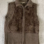 CAbi  small fuzzy vest Photo 0