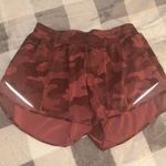 Lululemon Hotty Hot Short 2.5” Photo 0