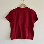 Everlane  The Box Cut Tee in Essential Cotton in Merlot, Size Medium Photo 7