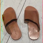 l*space L  tan slip on sandals Photo 2
