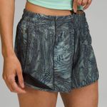 Lululemon Hotty Hot Shorts 4” Photo 0