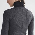 Lululemon Runderful 1/2 Zip Pullover Size 4 Mini Check Pique / Heathered Black Photo 2