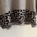 Leopard print sweater Size undefined Photo 3