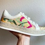 DV by Dolce Vit Dolce Vita Women's Azalia Sneaker Floral Photo 0