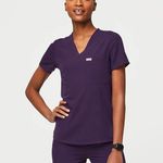 FIGS Scrub Top Photo 0