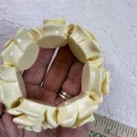 VTG Cream Resin Rose Stretch Bracelet Chunky Floral Statement Y2K Cottagecore Photo 4