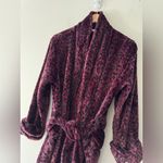 Natori  Private Luxuries Leopard Animal Print Ultra Soft Fleece Long Robe Purple Photo 4