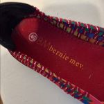 bernie mev. Red and Blue Flats for Everyday Elegance Size 9 Photo 1