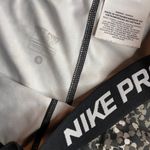Nike Black and white  pro capris Photo 3