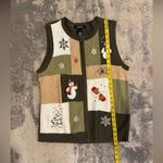 Source Unknown Crystal Kobe Festive Patchwork Sweater Vest Photo 4