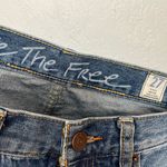 Free People We The  Distressed Sofia Denim Shorts Byron Bay NWT Size 27 Photo 3