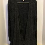 Knox Rose BLACK WRAP WITH SMALL WHITE STRIPES THRU OUT WRAP SIZE MEDIUM Photo 0