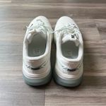 Puma Women’s Sneakers White & Green Size 8 Like New Photo 1