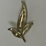 Vintage Gold Tone Brooch Leaf Pin 3 Inch 1950s Costume Jewelry Photo 3