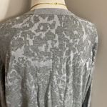 Vince Camuto sweater top Photo 4