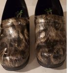 Skechers Womens Tone Ups Leather Clogs US Size 10 Gold Marble Photo 1