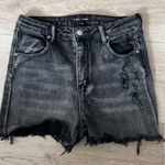 Almost Famous  Woman’s shorts 🩳 Photo 0