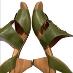 Naya Timpas Green Leather Beaded T Photo 6